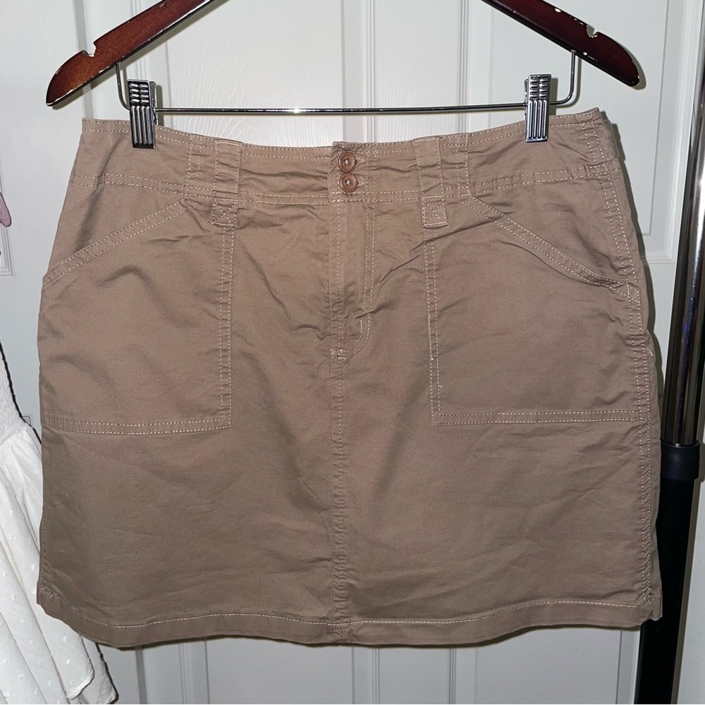 Gloria Vanderbilt Tan Cargo Skirt